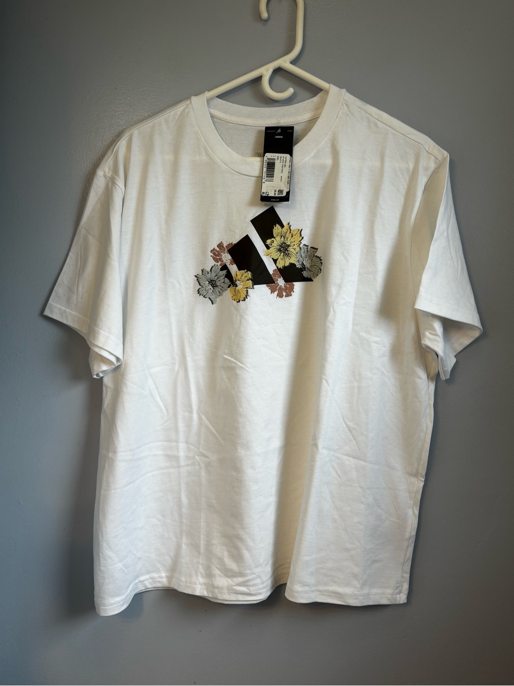adidas Women's Floral Logo Graphic Crewneck Tee White NWT Size 2XL